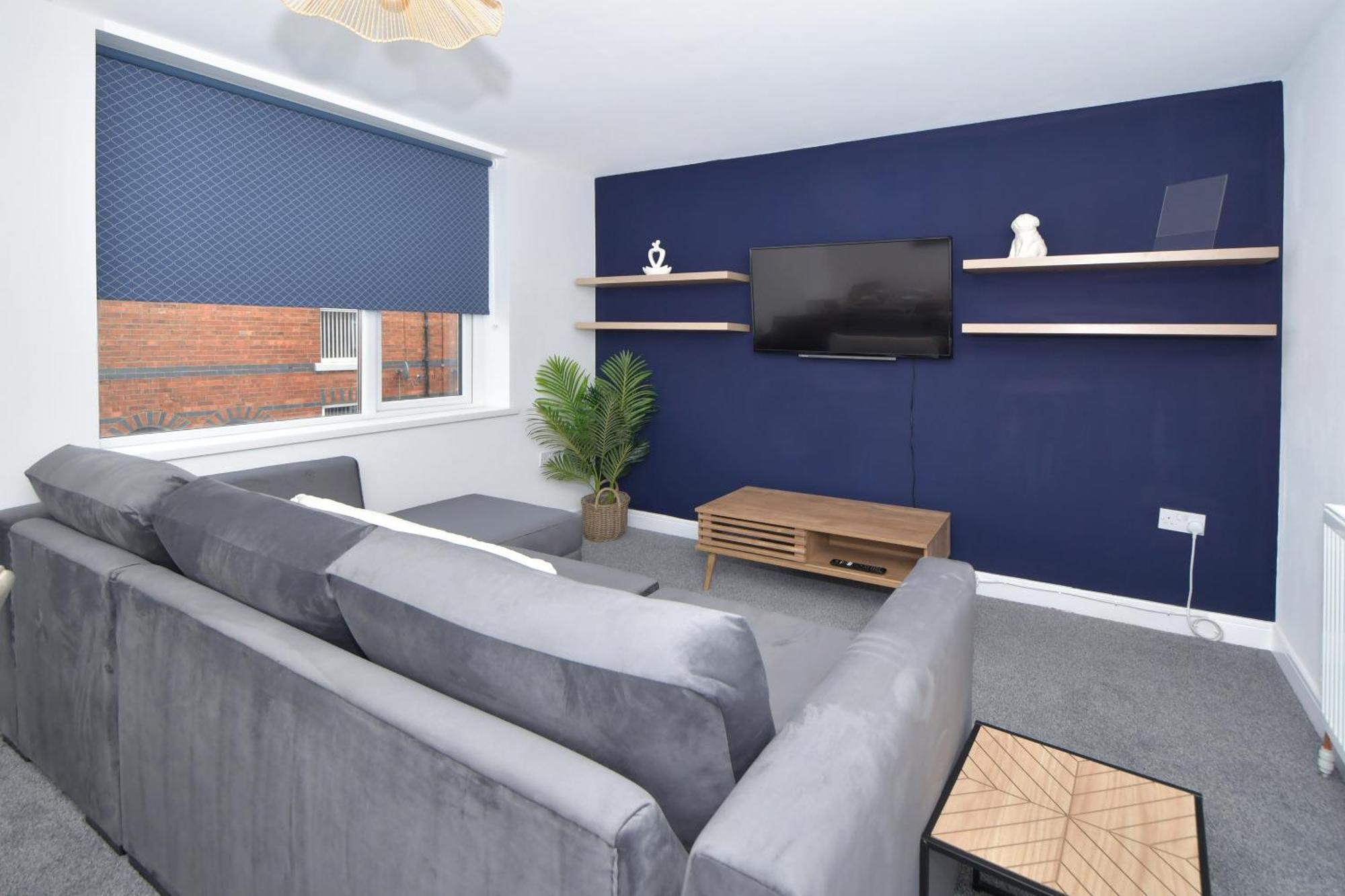Sapphire Apartments By Yourstays - Luxury 2 Bedroom Apartments In Кру Экстерьер фото